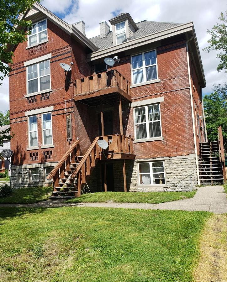 Modern Rustic Split Level With Balcony Apartment Cincinnati Luaran gambar